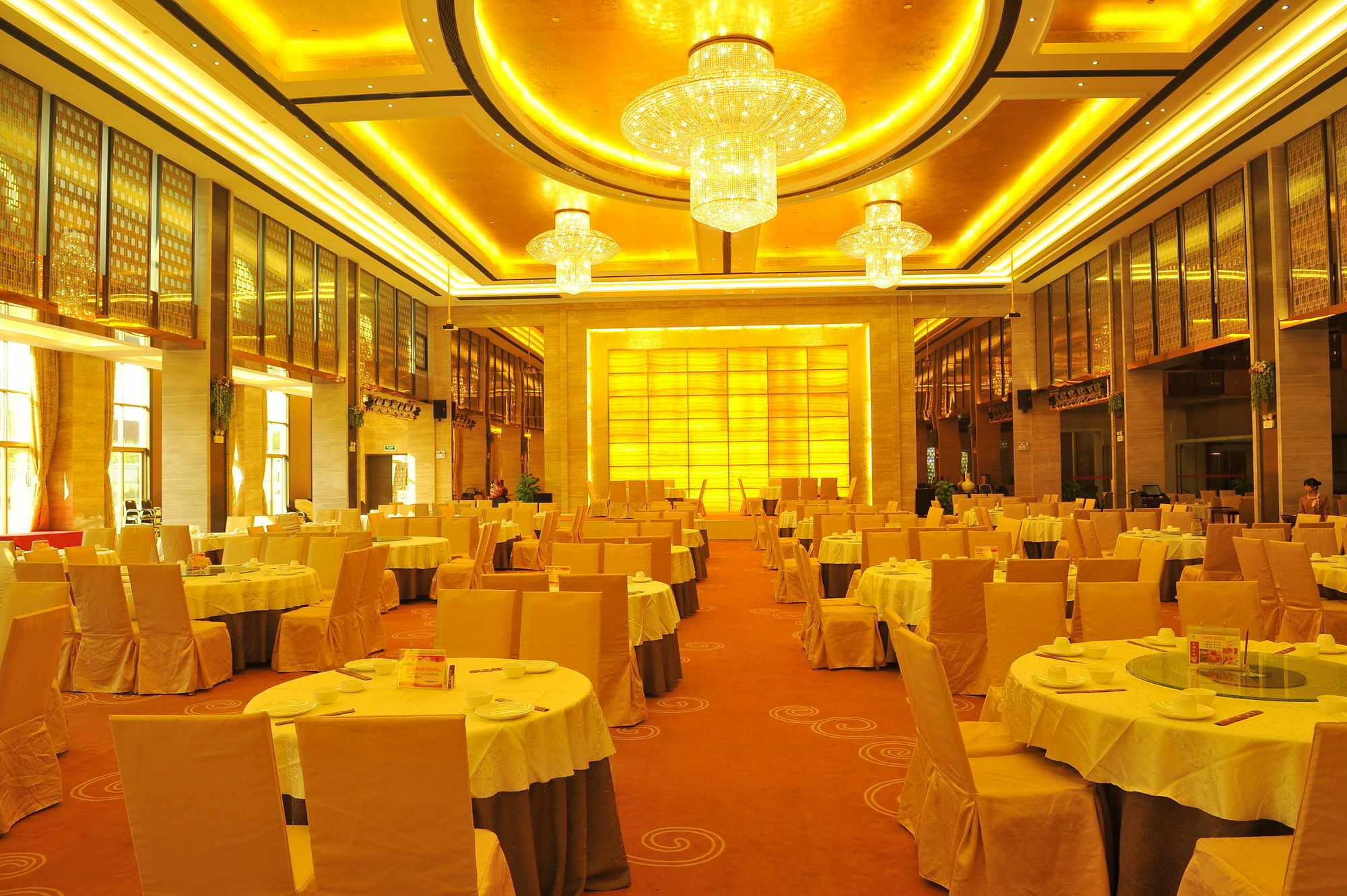 Ramada Shenzhen Baoan Hotel Buitenkant foto